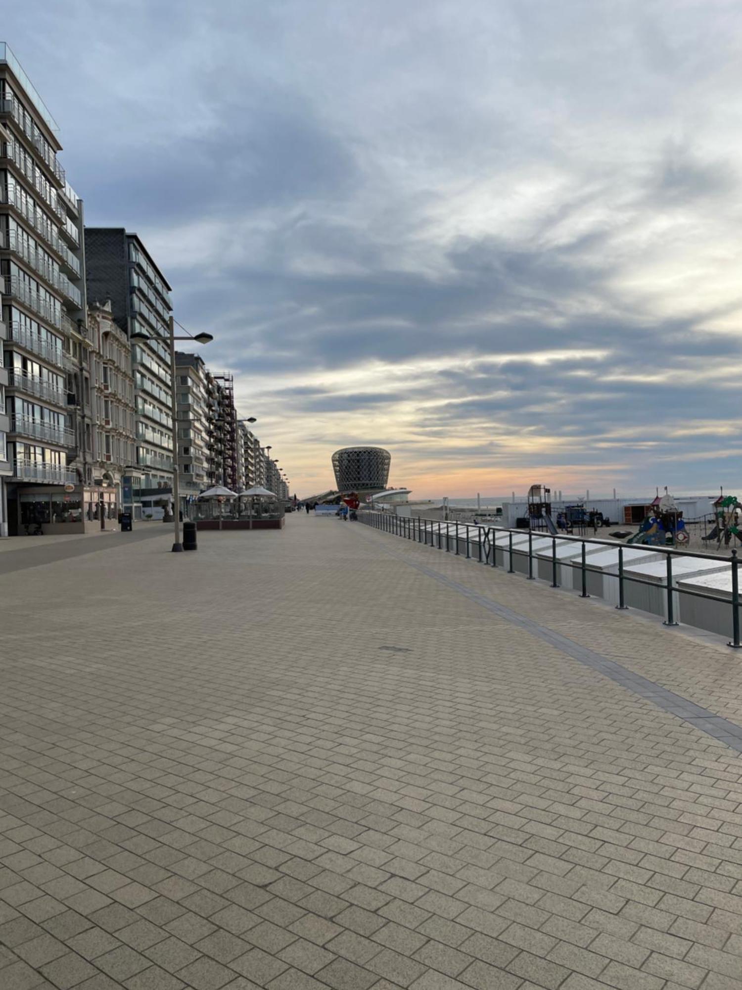 Bofeelie Gezellig 2 Slaapkamer App Aan Zee In Het Bruisende Middelkerke! Apartment Exterior photo